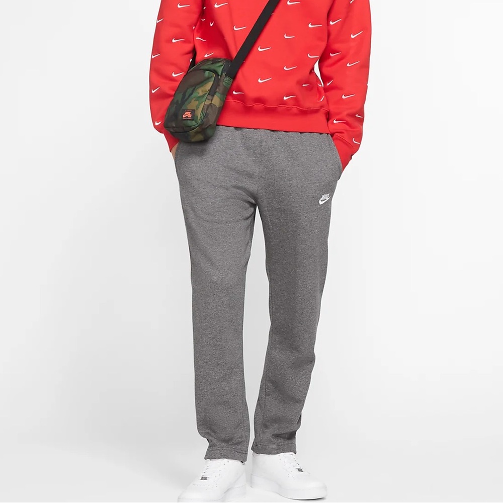 Nike Sportswear Club Fleece Men's Sweatpants - Picture 1 of 11